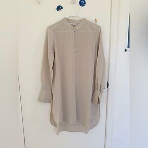 New luxury brand silk top - Size uk8/us4